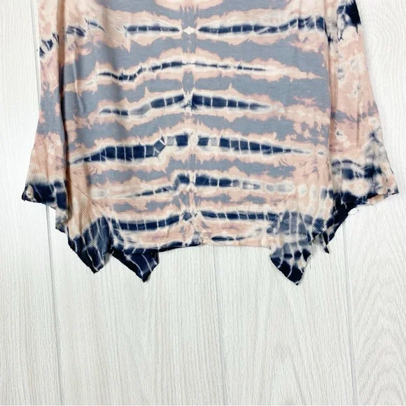 Young Fabulous & Broke | Pink & Navy Blue Tie Dye V-Neck Short Sleeve Size Large - Picture 12 of 12